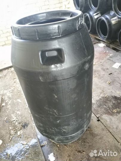 Бочки пищевые 260л черные