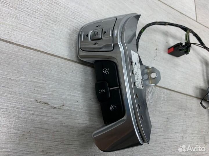 Кнопка управления магнитолой на руль Ford S-Max