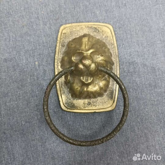 Дверная ручка Голова льва. Металл (сзр)