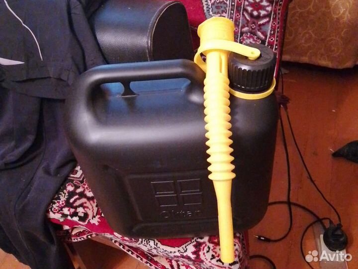 Канистра для бензина 10 литров новый