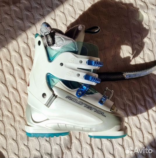 Горнолыжные ботинки р-р 34-35 Rossignol и сумка