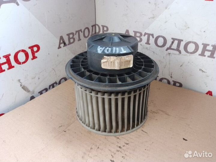 Моторчик печки Nissan Tiida 1.8