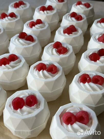 Бомбочки для ванны. Подарки детям в школу