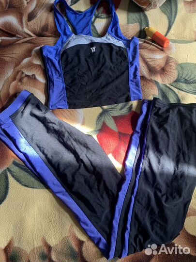 Спортивный костюм женский