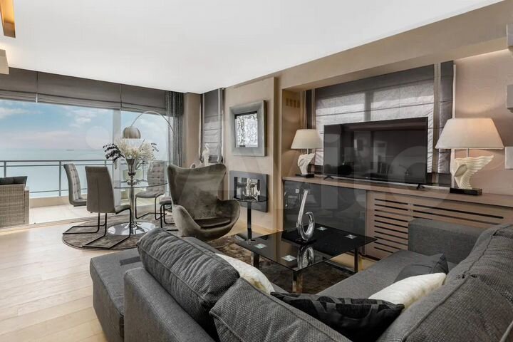 1-к. квартира, 56,4 м², 17/25 эт.