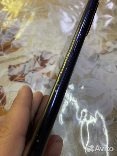 Телефон Samsung s20fe