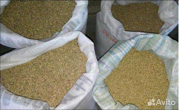 Овес в мешках