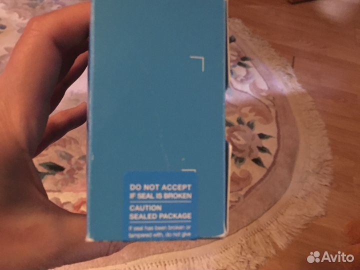 Коробка от Samsung Galaxy J4