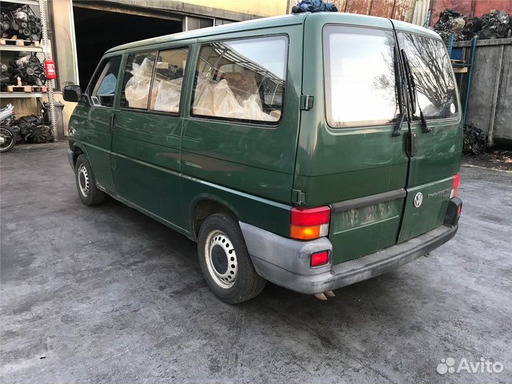 Разбор на запчасти Volkswagen Transporter 4