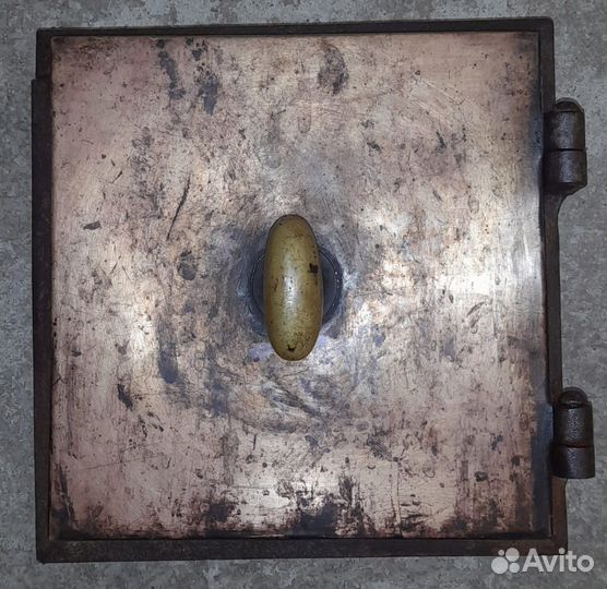 Каминная печная дверца, Ф. Санъ Галли. Герб