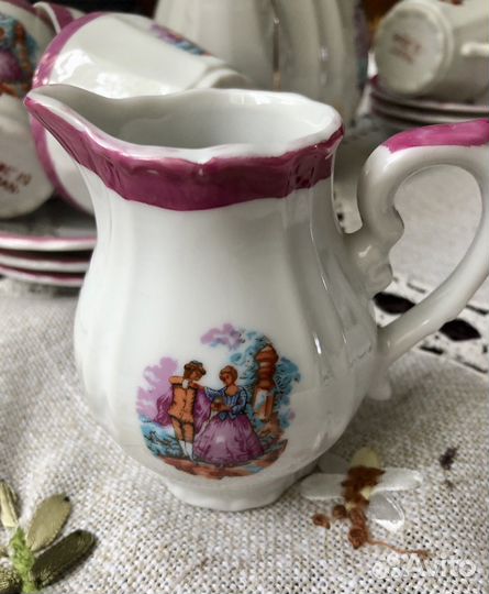 Кофейный сервиз мадонна, Япония