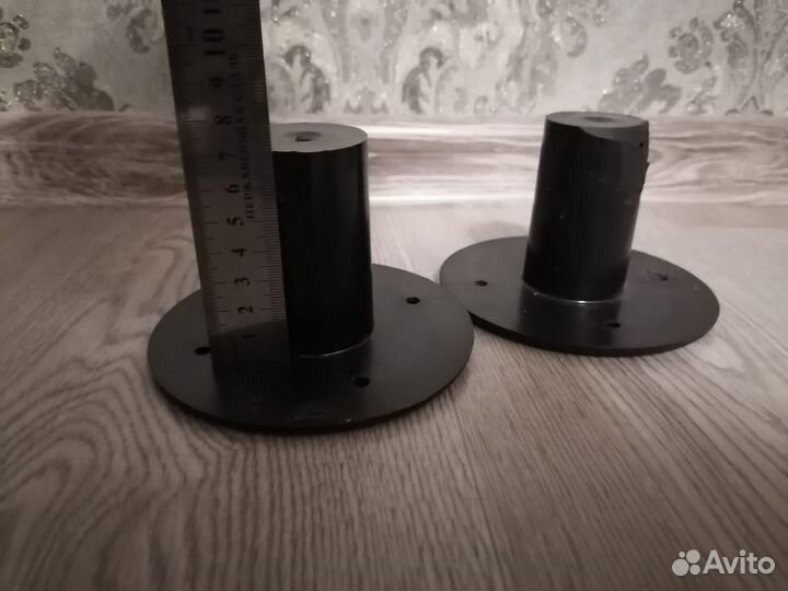 Стакан в колонку металлический для стойки