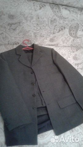 Костюм школьн.новый на рост до 150см