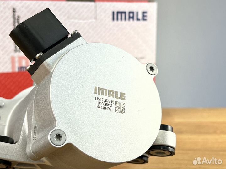 Водяной насос электропомпа BMW 11517597715