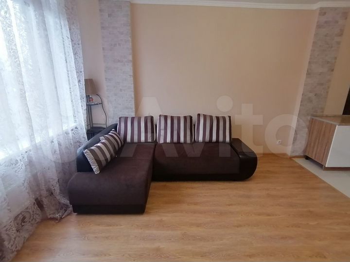 3-к. квартира, 75 м², 2/15 эт.