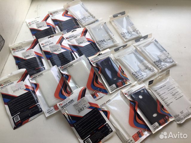 Коллекция чехлов для смартфонов