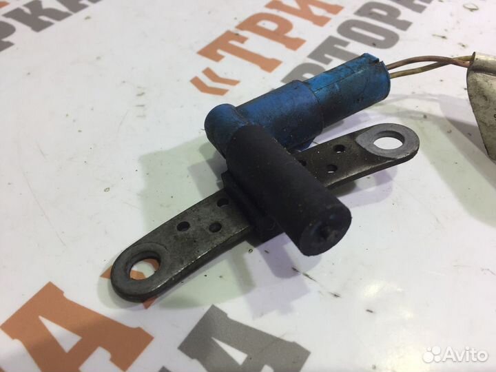 Рено Кангу Датчик положения коленвала