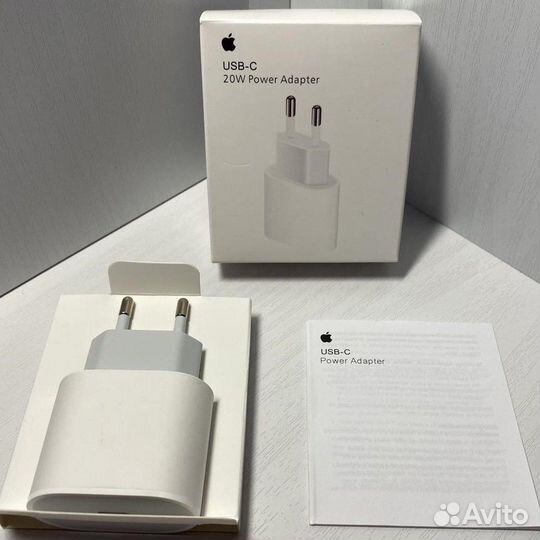Адаптер питания Apple 20W USB-C