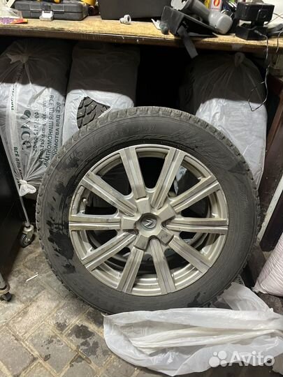 Колеса в сборе зимние Lexus LX570