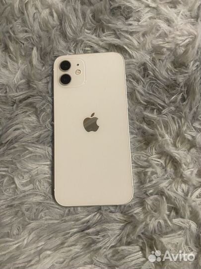 iPhone 12, 64 ГБ