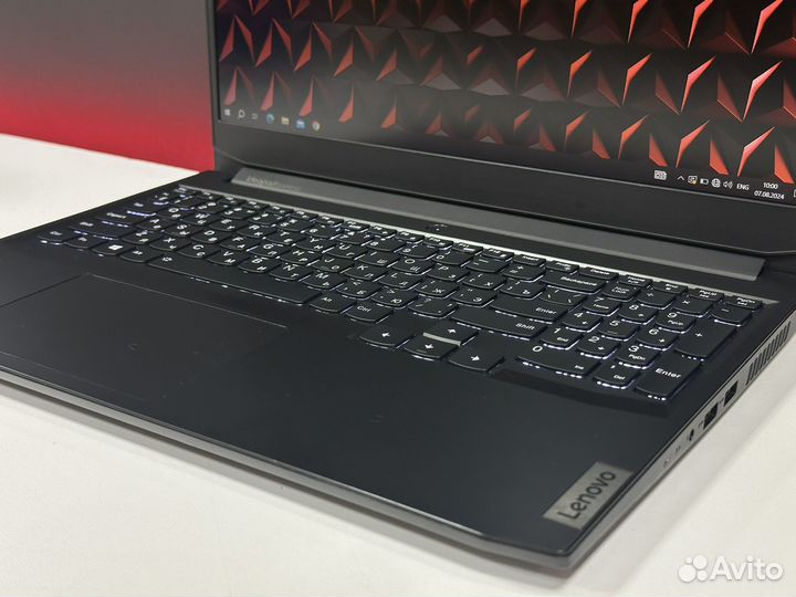 Игровой ноут 15.6