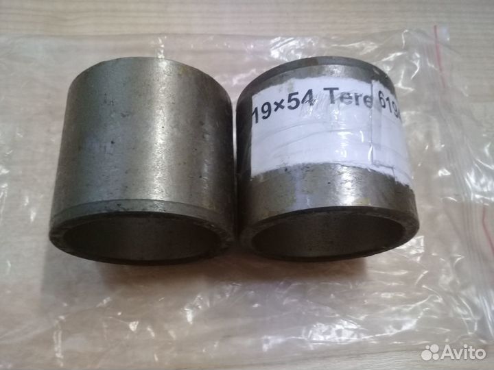 Втулка переднего моста terex 6194021м1