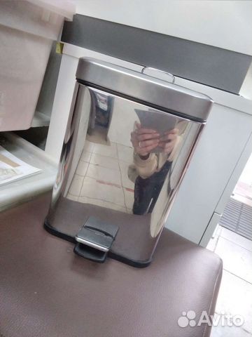 Мусорное ведро с педалью