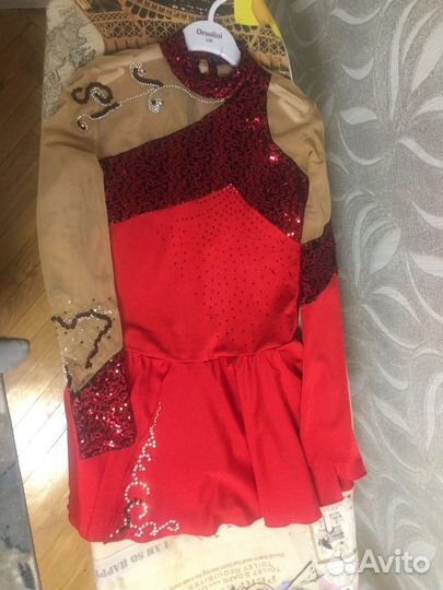 Одежда для фигурного катания