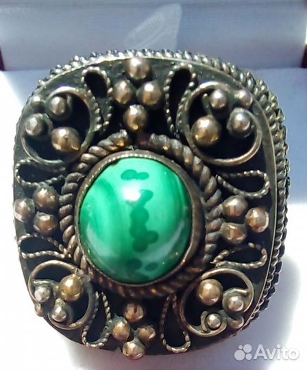 Винтажное кольцо с натуральным малахитом