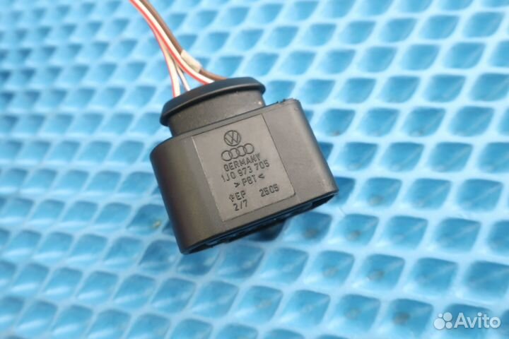 Разъем vag 1J0973705