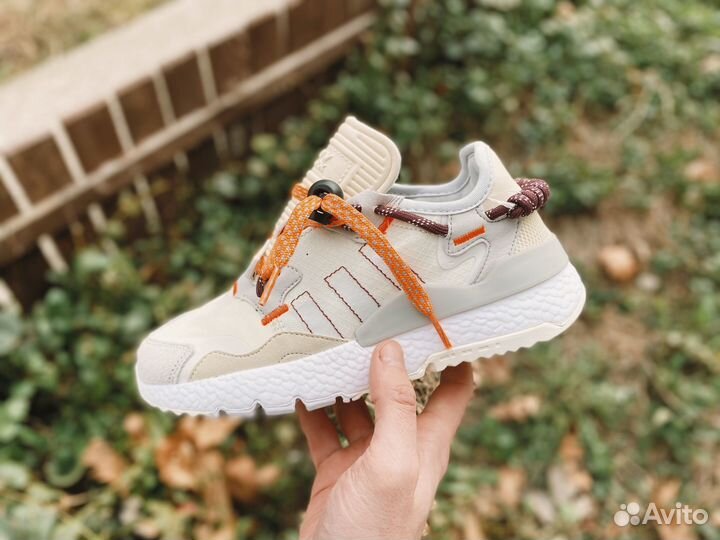 Кроссовки женские Adidas Nite Jogger