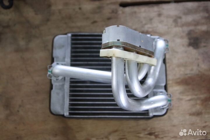 Радиатор печки задний на Мерседес W221