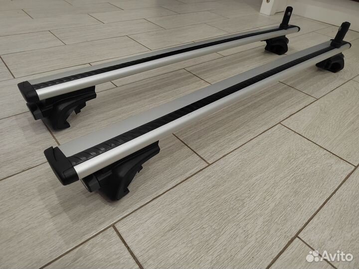 Багажник на рейлинги Thule 969, упоры Thule 757