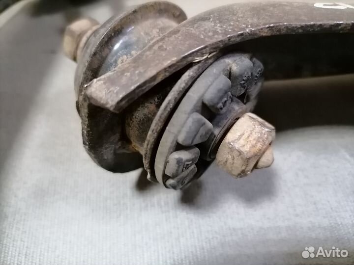 Рычаг передний VW Pointer 2004-2009