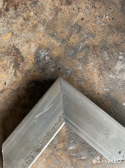 Ленточная пила по металлу