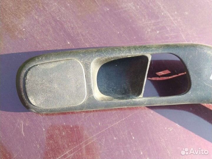 Ручка двери задняя правая Volkswagen Passat B4