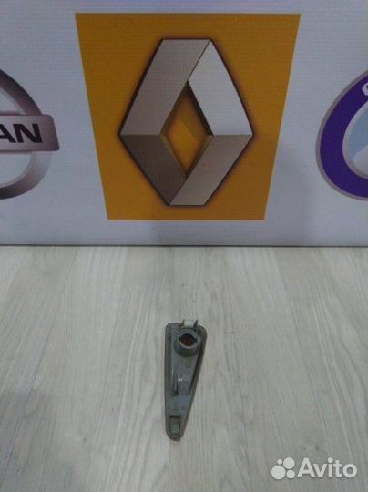 Повторитель поворотника в Крыло в Зеркало Renault