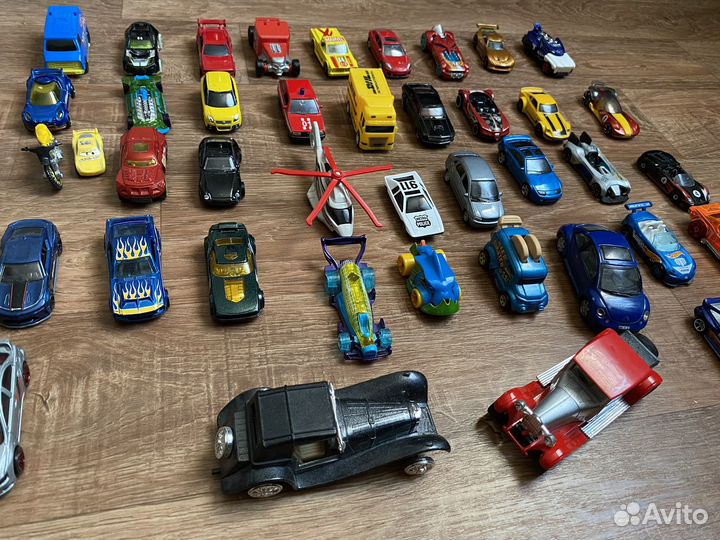 Hot wheels машинки