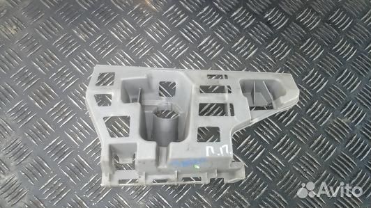 Крепление бампера переднее skoda roomster 1 (9AG20HF01)