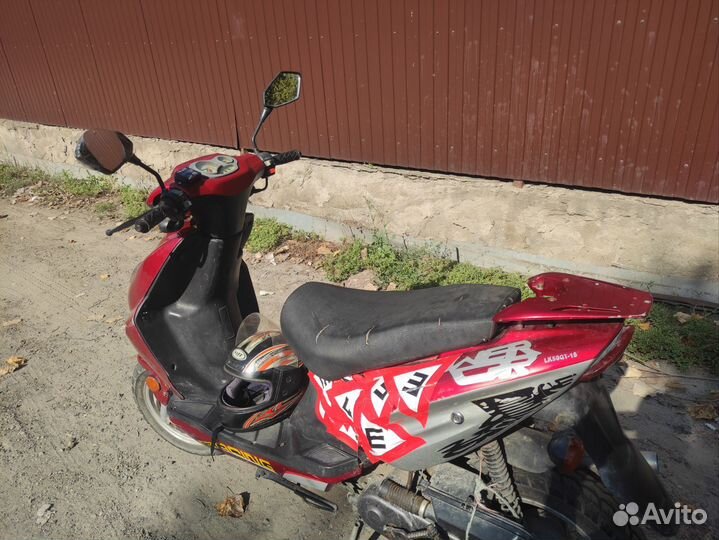 Скутер 50 кубов без торга совсем