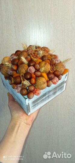 Съедобные букеты из сухофруктов и орехов