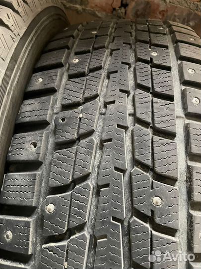 Dunlop SP Winter Ice 01 225/65 R17