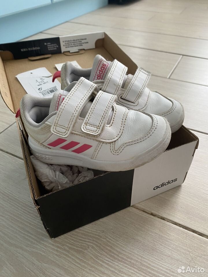 Кроссовки Adidas