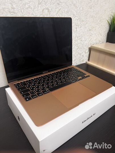 Apple macbook air 13 m1