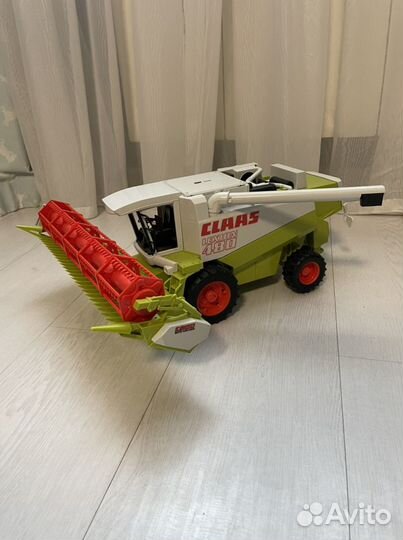 Комбайн Bruder Claas lexion 480