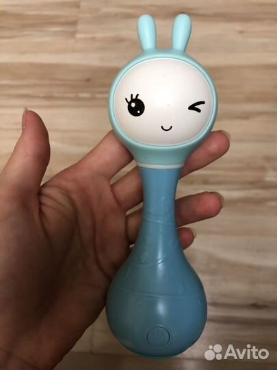 Умный зайка alilo