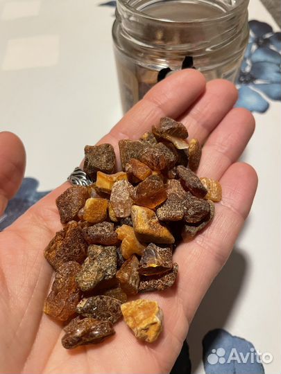Янтарь мелкий