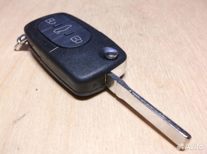 Audi A2/A4 8Z0 837 231 D чип ключ 3 кнопки temic