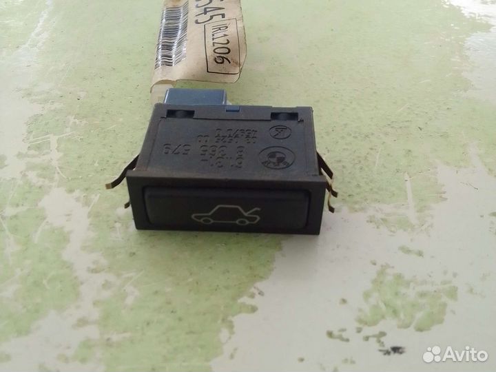 Кнопка открывания багажника BMW X5 E53 SUV M54B30