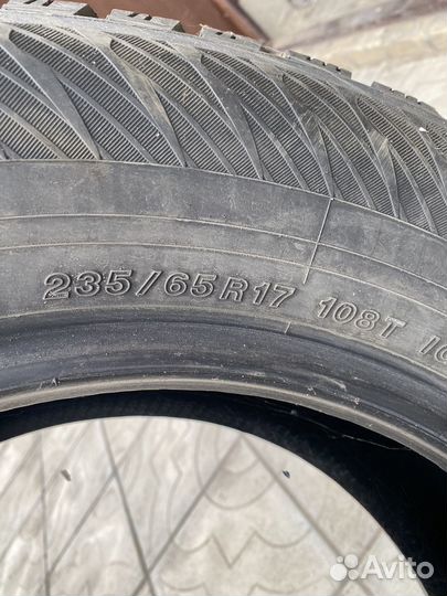 Yokohama Ice Guard IG65 235/65 R17